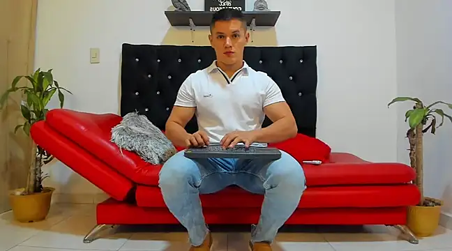 julian wallace online show from February 14, 2025, 10:58 pm