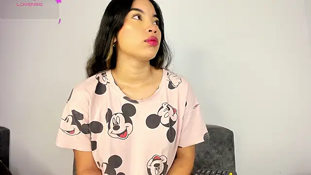 Lee Ash online show from December 10, 2024, 11:11 am