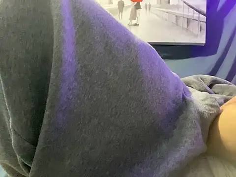 BigMac1596 online show from September 22, 2025, 9:11 am