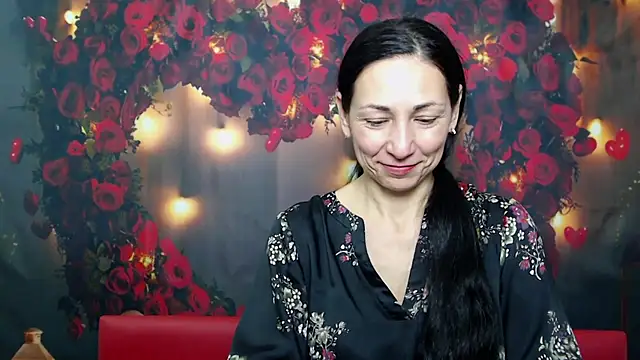 LiluGrants online show from February 4, 2025, 10:24 pm