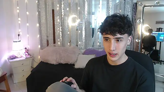 gojo satoru 18 online show from February 5, 2025, 3:09 pm