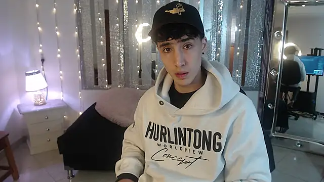 gojo satoru 18 online show from February 18, 2025, 11:44 am