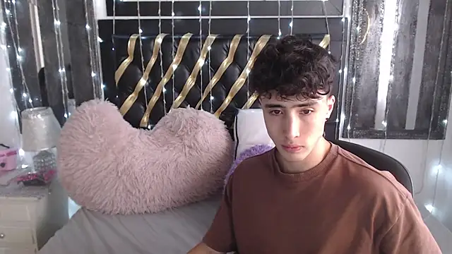 gojo satoru 18 online show from March 20, 2025, 3:14 pm