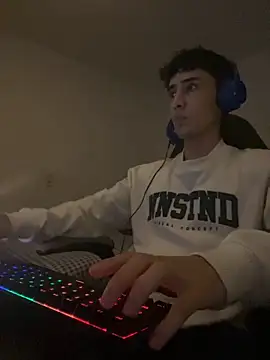 gojo satoru 18 online show from October 28, 2025, 3:43 am