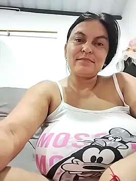 Horny-Mommy-Dirty online show from November 4, 2025, 3:16 am