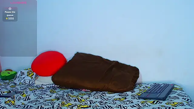 Thomass00 online show from December 18, 2024, 3:37 am