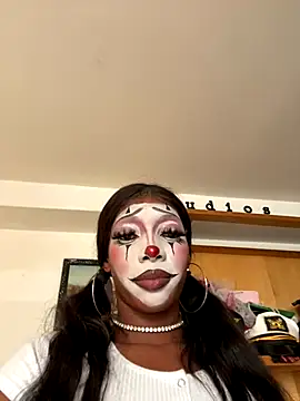 TIFFANYYSTAR online show from October 14, 2025, 7:36 pm