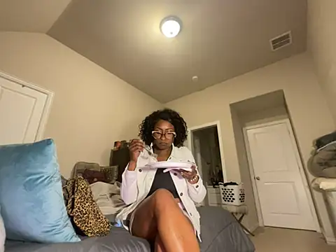 wynterheat online show from March 30, 2026, 3:29 am