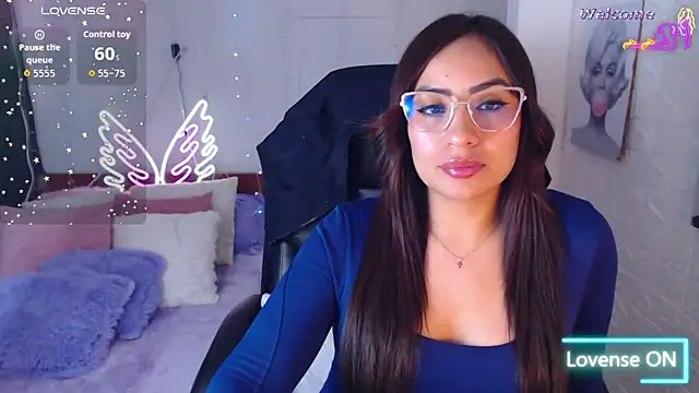 Paulina 627 online show from April 21, 2026, 4:45 pm