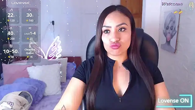 Paulina 627 online show from April 22, 2026, 5:03 pm