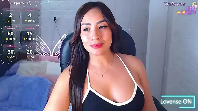 Snapshot of Paulina_627 chatting on June 12, 2026, 3:11 pm Paulina 627 online show from June 12, 2026, 3:11 pm