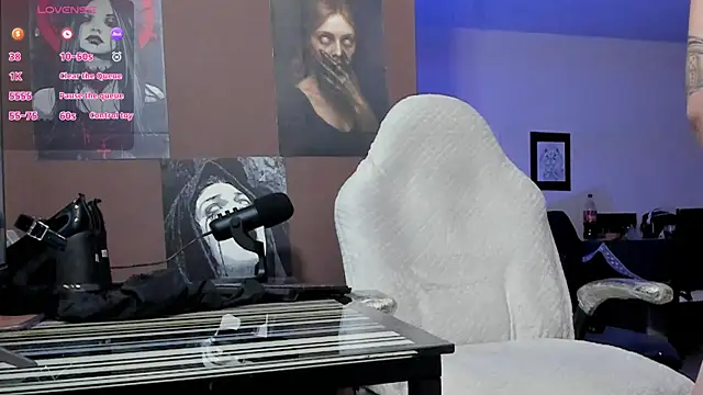 saeko karine online show from December 13, 2025, 11:21 pm