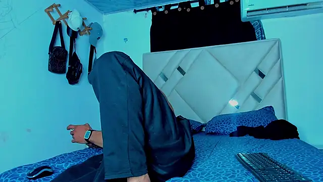 Rich boy01 online show from January 6, 2025, 10:26 pm