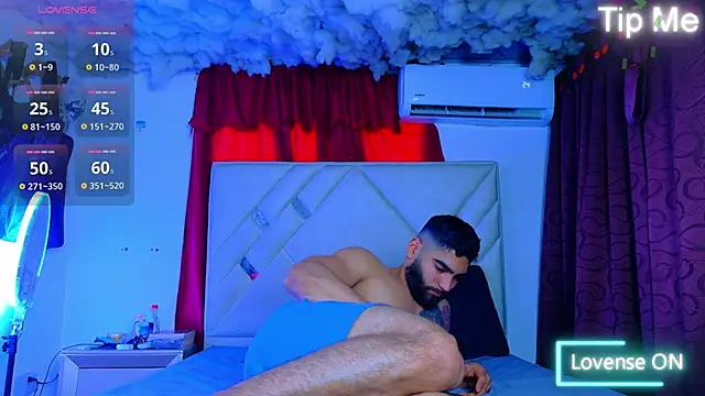 Snapshot of Rich_boy01 chatting on May 5, 2026, 4:04 pm Rich boy01 online show from May 5, 2026, 4:04 pm