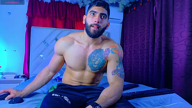 Snapshot of Rich_boy01 chatting on June 7, 2026, 6:00 pm Rich boy01 online show from June 7, 2026, 6:00 pm