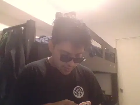 mateomalp675 90 online show from April 2, 2026, 12:47 pm