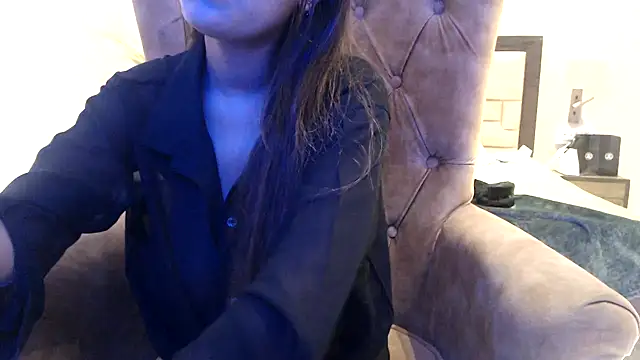 chhui mui online show from February 26, 2025, 6:32 pm