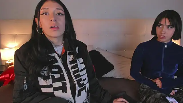 Zowi Hottiee online show from February 19, 2025, 2:55 am