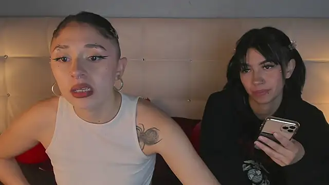 Zowi Hottiee online show from March 20, 2025, 3:34 am