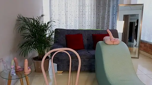 camil milfdream online show from February 10, 2025, 4:47 pm