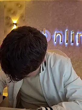 Logan smith1 online show from February 7, 2026, 5:33 am