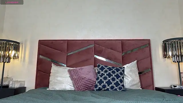 dollfromvenus online show from September 27, 2025, 1:16 pm