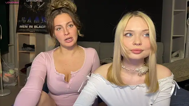 dollfromvenus online show from May 10, 2026, 9:31 pm