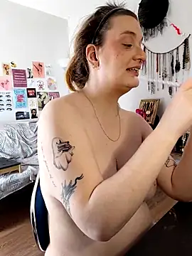 PrincesseMalicia online show from April 21, 2026, 1:50 pm