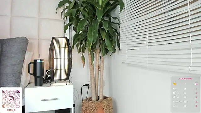 Nia Bunny online show from February 8, 2025, 5:29 pm