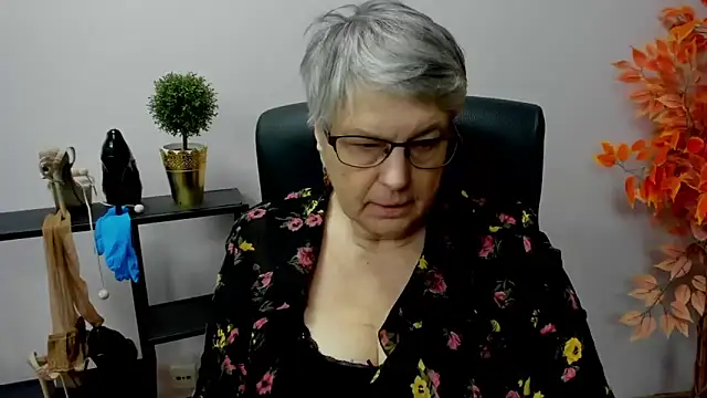 IrisDream online show from January 14, 2025, 1:49 pm