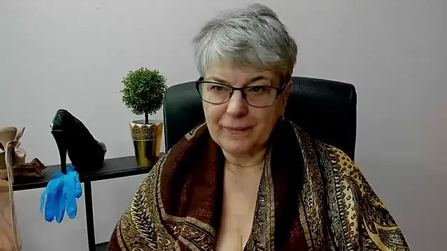 IrisDream online show from February 17, 2025, 10:51 am