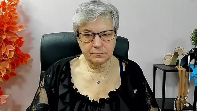 IrisDream online show from November 27, 2025, 7:21 am