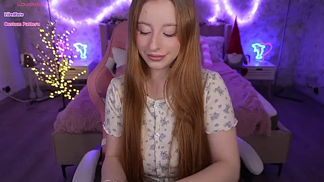 SilverrMoon online show from February 6, 2025, 2:00 am