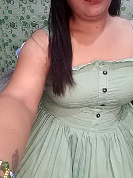 Cute-Raashii online show from September 23, 2025, 1:08 am