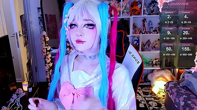 Aki  Ra online show from March 28, 2026, 10:42 pm