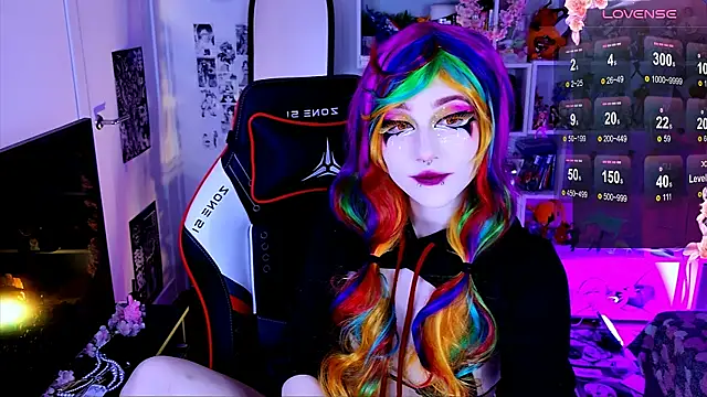 Aki  Ra online show from April 6, 2026, 11:27 pm