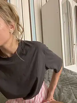 Liya my online show from February 3, 2025, 11:47 pm