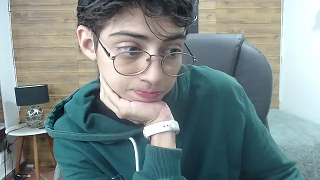 jhoellx online show from January 10, 2025, 12:15 pm