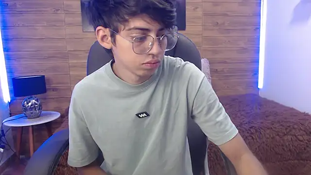 jhoellx online show from March 7, 2025, 2:34 pm