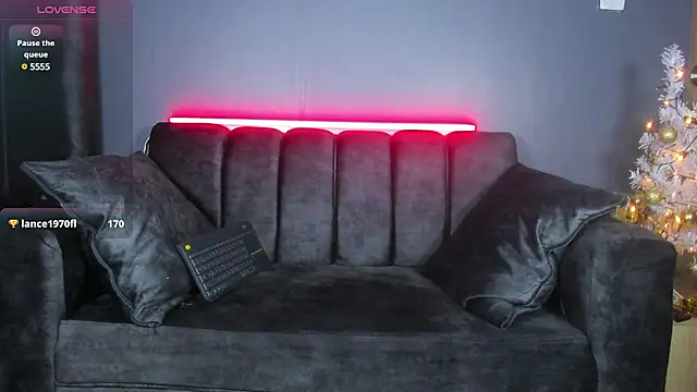 Snapshot of khriss_brown chatting on December 16, 2024, 10:34 pm khriss brown online show from December 16, 2024, 10:34 pm