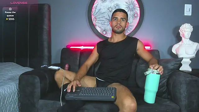 Snapshot of khriss_brown chatting on January 17, 2025, 10:56 pm khriss brown online show from January 17, 2025, 10:56 pm