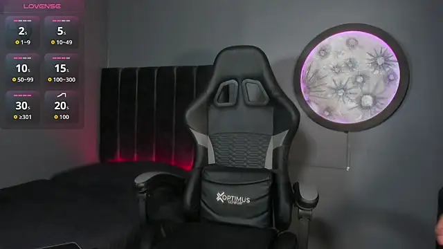 Snapshot of khriss_brown chatting on September 24, 2025, 9:40 pm khriss brown online show from September 24, 2025, 9:40 pm