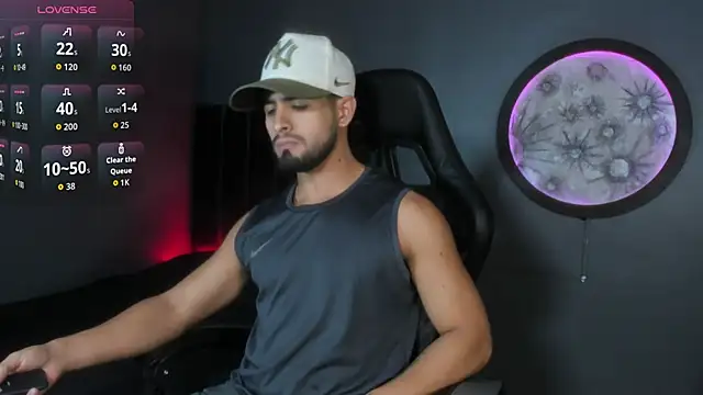 Snapshot of khriss_brown chatting on November 18, 2025, 8:46 pm khriss brown online show from November 18, 2025, 8:46 pm