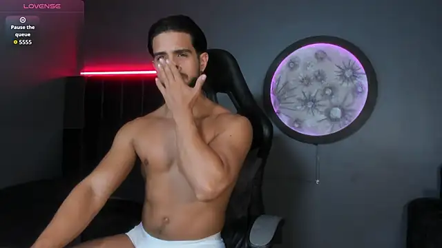 Snapshot of khriss_brown chatting on November 20, 2025, 8:19 pm khriss brown online show from November 20, 2025, 8:19 pm