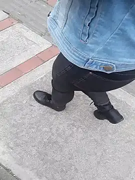 sophie banger online show from September 12, 2025, 7:36 pm