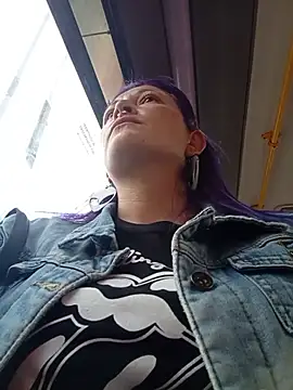 Snapshot of sophie_banger chatting on October 16, 2025, 7:37 pm sophie banger online show from October 16, 2025, 7:37 pm