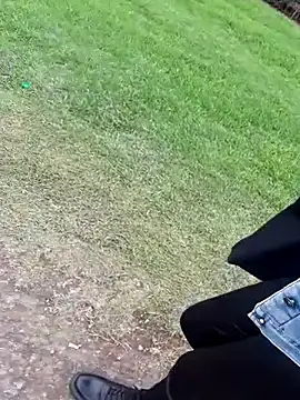 Snapshot of sophie_banger chatting on November 6, 2025, 5:03 pm sophie banger online show from November 6, 2025, 5:03 pm