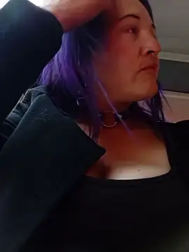 Snapshot of sophie_banger chatting on November 7, 2025, 5:13 pm sophie banger online show from November 7, 2025, 5:13 pm