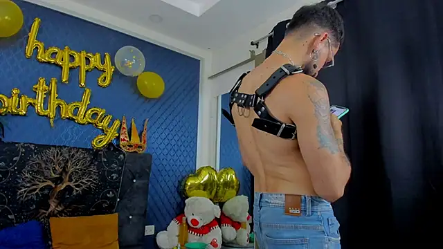 leondevereda online show from February 20, 2025, 11:21 pm