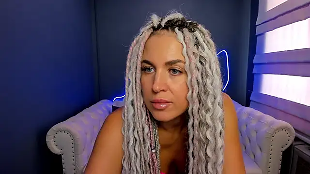 rock n roxy online show from March 18, 2025, 4:58 am